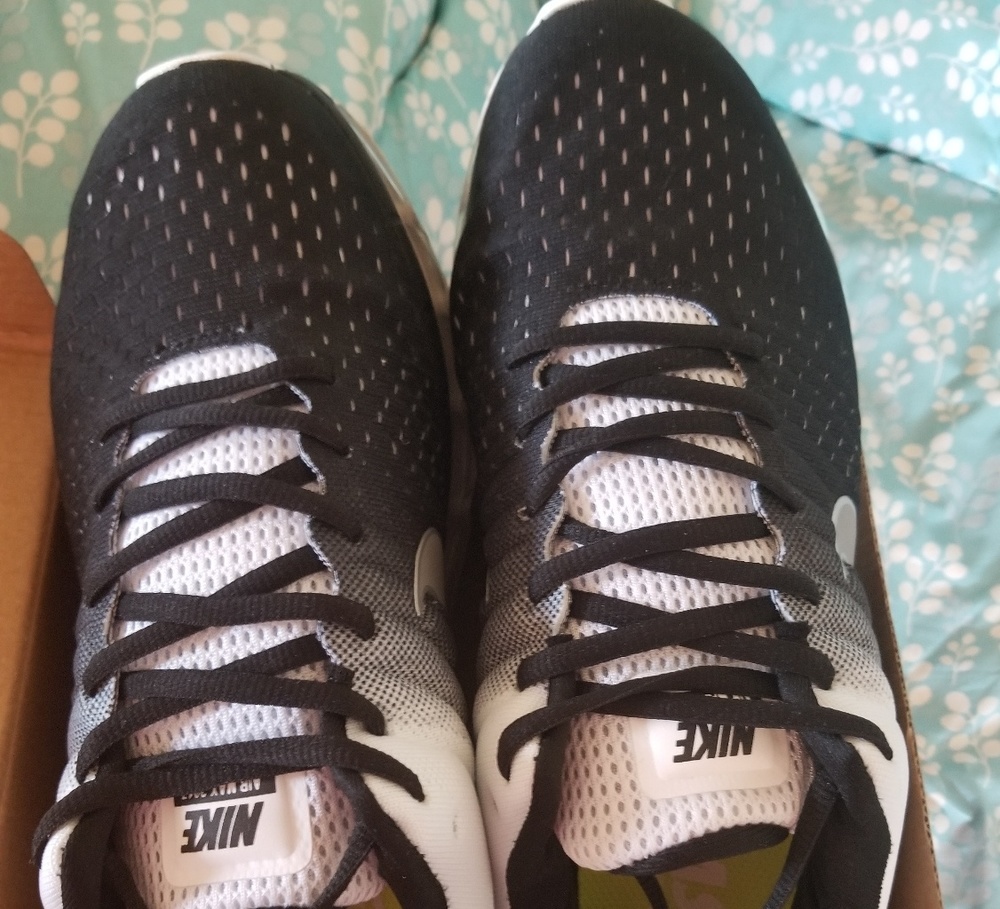 Men's Nike Air Max 2017 l, New in Box, Size 9.5